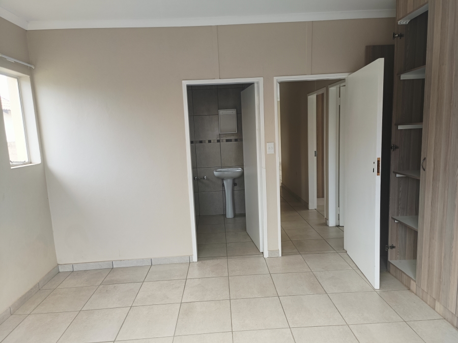 3 Bedroom Property for Sale in Waterkloof Hill Estate North West